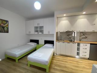 B&E Riviera Vlore - 3