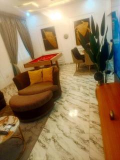 3Bed Profssnal & Family Friendly with Swimming pool, Work Stns, PS5, Gym & near Beaches - 2