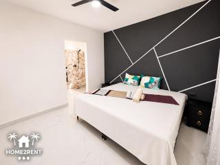 City-center oasis, 3 bedrooms, shared pool - 5