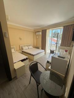 Hotel Veranda - 2