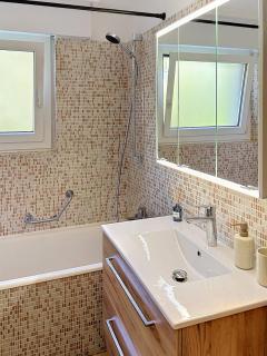 Balmi Mountain Apartment - 2BR - Sleeps 6 - 6
