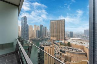 Vacationer Holiday Homes l Vibrant 2 Bed l Marina Skyline Views l Marina Walk - 5