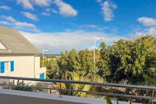 FLAMBOYANT - Studio 2 personnes avec lit de qualité hôtelière séparable pour couple ou amis avec très belle terrasse à 12 min à pied ou 4 min en voiture du lagon de l'Ermitage - ST GILLES LES BAINS - 3