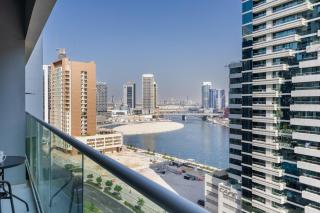 Vacationer Holiday Homes I Cosy 1 Bedroom l Private Balcony with City Views l Business Bay - 6