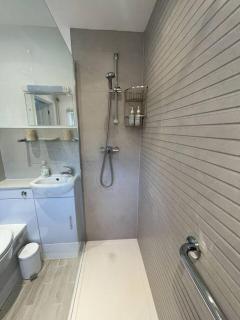 Spacious House in Picturesque Madingley Village - 2