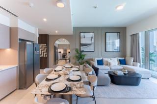 Vacationer Holiday Homes l Fountain, Burj Khalifa View l 2 Bedroom l Downtown Dubai - 2