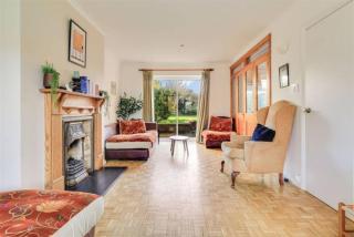 Spacious family retreat - walk to Addenbrookes - 7