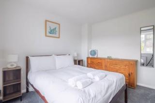 Spacious family retreat - walk to Addenbrookes - 6