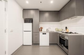 LaneStay - 2BR in Southbank w Large Living and Gym - 5