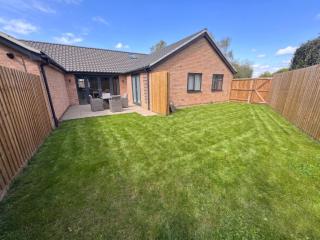 Stylish New Build 3-Bed House near Science Park - 9