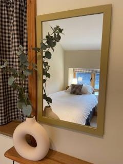 Cute Farm Cottage in quaint, peaceful village - 8