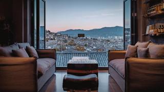 SUYAN - Chinese Tea Atelier & Boutique Courtyard - Handcrafted Chinese Afternoon Tea & Panoramic Café - Contemporary Chinese Design - 8