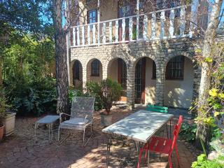 Character Cottage with Balcony in Peaceful Garden - 0