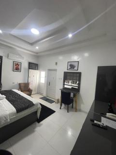 JRC Chariot Luxury Apartment - 8