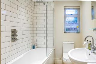 Stylish 'Duchess Suite' in Heart of Cambridge - 3