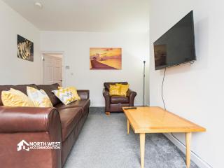 Modern 2-Bedroom Home in Bolton Spacious & Comfortable - 9