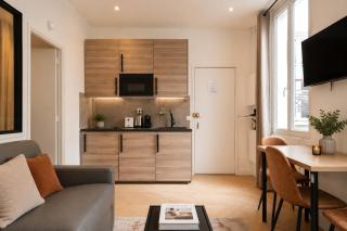 TheBlueStay 350 - Stunning Apt in République - 8