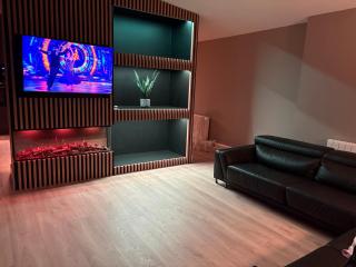 Luxury Penthouse Apartment - 4