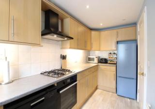 Stunning & Stylish Peaceful House near Station - 5