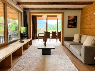 RACING Suite - Terrace & Sauna Access - 8