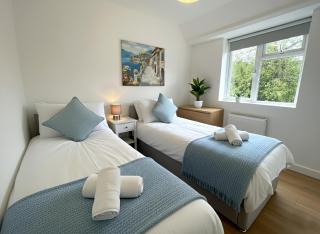 Large Central City House Near River - Sleeps 11 - 5
