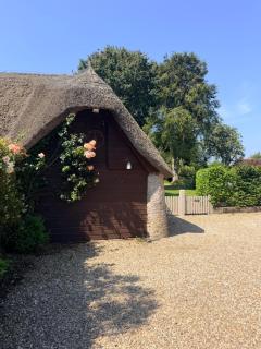 Unique Thatched Retreat near Salcombe and Beaches - 9