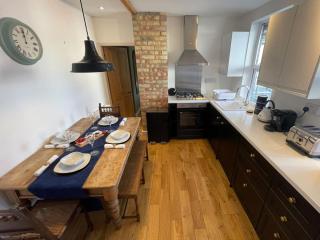 Character City Centre 3-bed Apartment on Mill Rd - Cambridge - 5