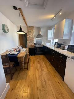 Character City Centre 3-bed Apartment on Mill Rd - Cambridge - 1