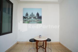 Maita Homestay Ringroad Utara Mitra RedDoorz - 8