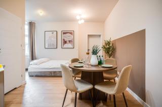 Apartament z Balkonem Kamienica przy R Łazarskim - 8