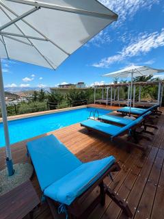 Grand Seaview Apartments - 8
