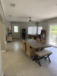 Spacious 4 bedroom with 2 baths with Pool and boat dock - 4