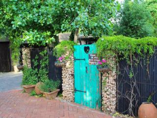 Cottonwood Guesthouse Bloemfontein - 9