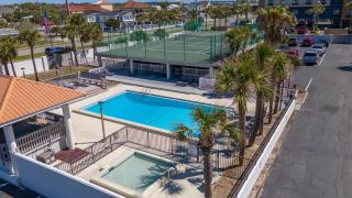 412 Surf Dweller by Alicia Hollis Realtor Rentals - Open March 16th Week - 6