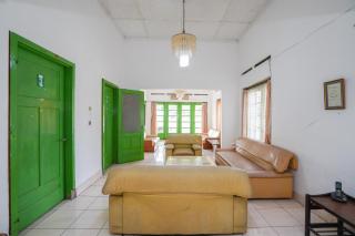 RedDoorz Syariah at Wisma Madukismo UMY - 4