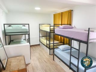 Golden Age Hostel - 4
