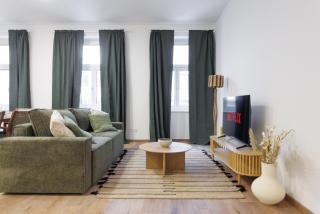 Luxury City Center Suite - 6