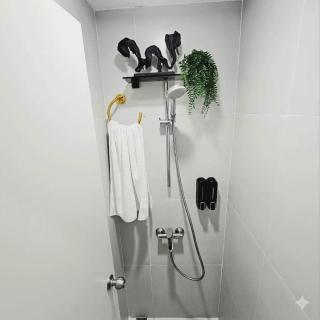 Blanc Suite - 8