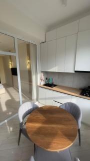 Modern Luxe Studio near Philharmonic AC, Wi-Fi - 2