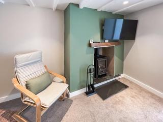 Riverside Cottage - 4