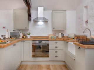 Jasmine Cottage - Ukc6179 - 1