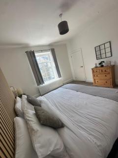 Cottage Style Terrace - Sleeps 6 - Dog Friendly - 6