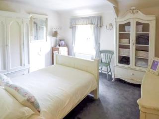 Snowdrop Cottage - 1