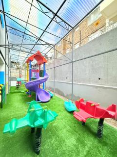 Quaint Sky-High Studio Pool, Gym & Work Nook - 5