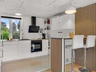 Holiday Home Elisa - 600m from the sea by Interhome - 2