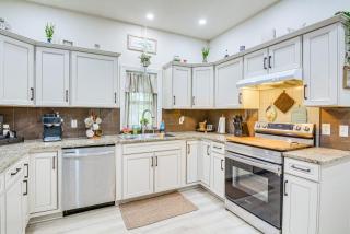 Boho Home w/ Deck & Yard in Republic, Pets Welcome - 3