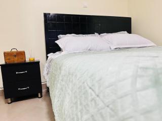 Cozy Studio Apartment Kulambiro Kampala - 1