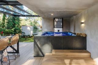 Increible propiedad en el bosque con Jacuzzi - 5