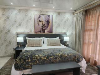 Lavish Place of Comfort - 2