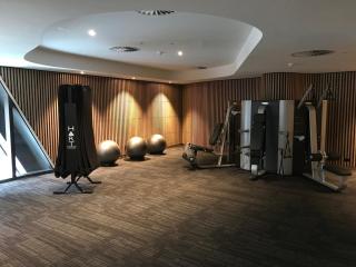 Overlooking the River and Bay View with Pool and Gym LV2109N - 6